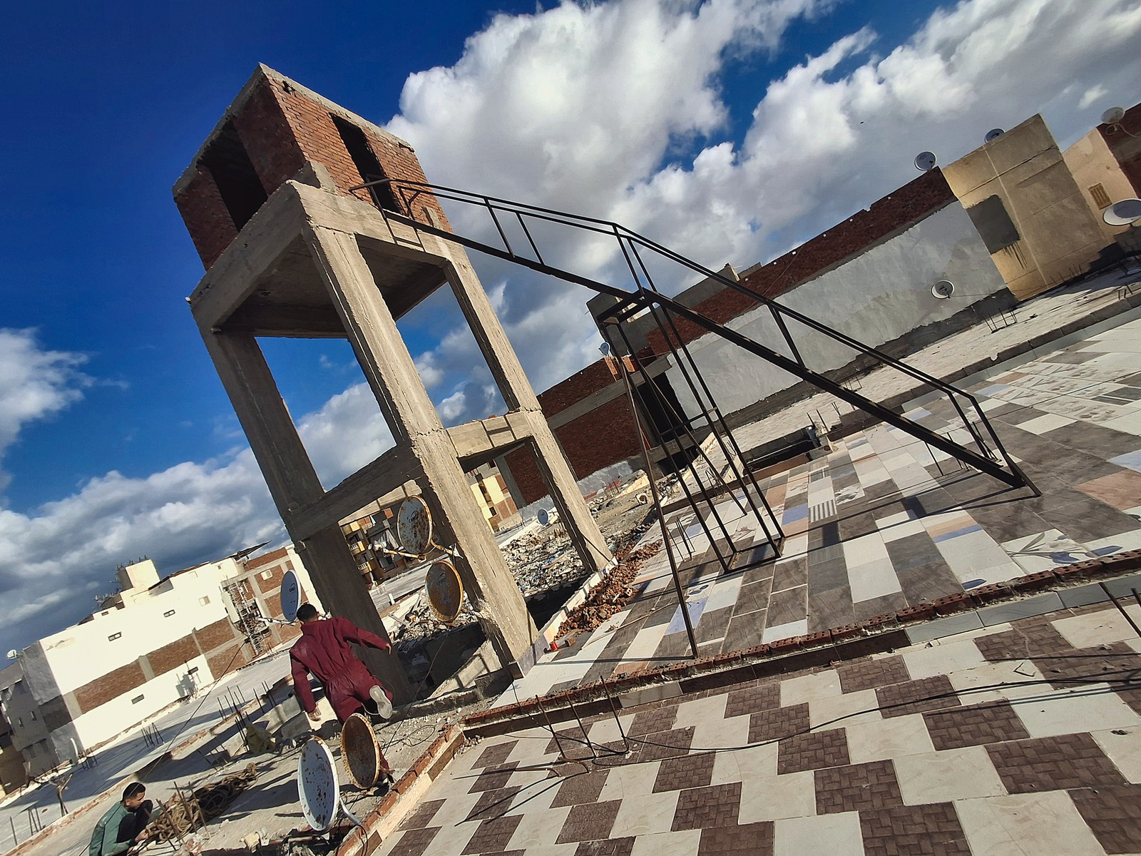 Rooftop machine-room structure before cladding